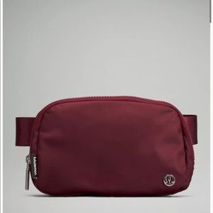 Lululemon Everywhere Belt Bag NWT